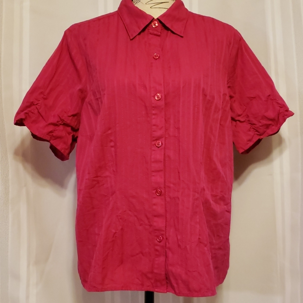 Button down blouse. - Picture 2 of 8